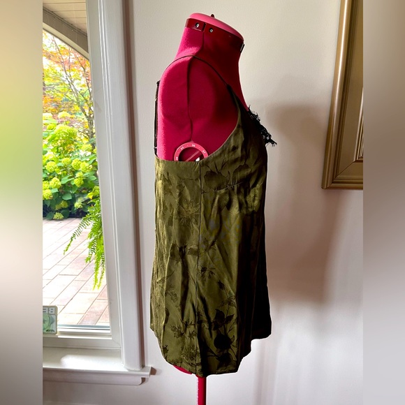OLIVE GREEN MANGO CAMISOLE WITH BLACK LACE - Picture 3 of 8